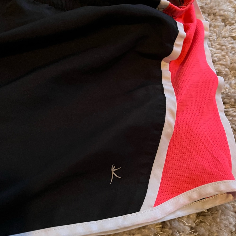 Danskin now sport / workout shorts xxl black/pink/white